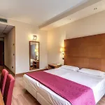 Hotel Luna Maggiore Arona Oleggio Castello