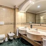 Hotel Luna Maggiore Arona Oleggio Castello