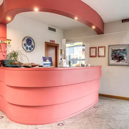 Hotel Luna Maggiore Arona 4*