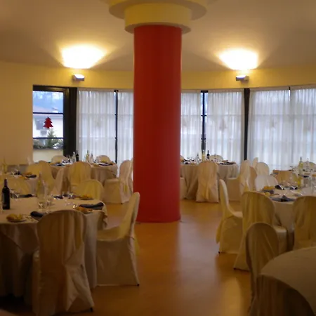 Luna Maggiore Arona 호텔 4*