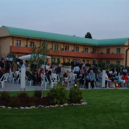 Szálloda Luna Maggiore Arona 4*