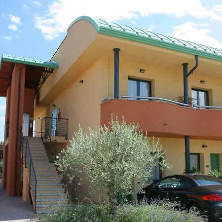 Luna Maggiore Arona 4* 올레기오카스텔로
