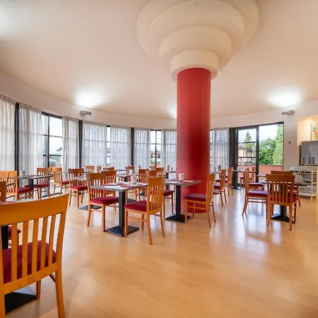 فندق Luna Maggiore Arona 4*