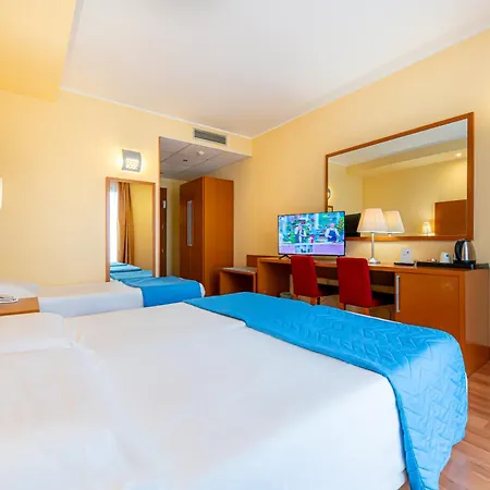 Szálloda Luna Maggiore Arona 4*