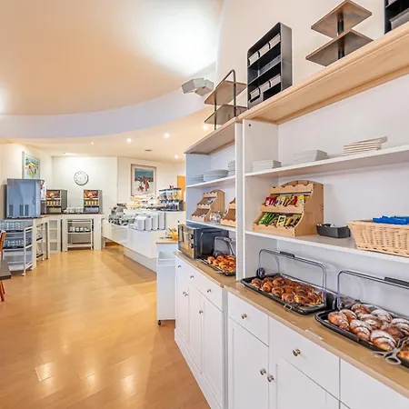 ホテル Luna Maggiore Arona 4*