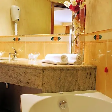 Luna Maggiore Arona 4* Oleggio Castello