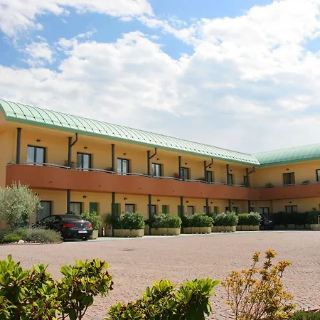 Hotel Luna Maggiore Arona Oleggio Castello