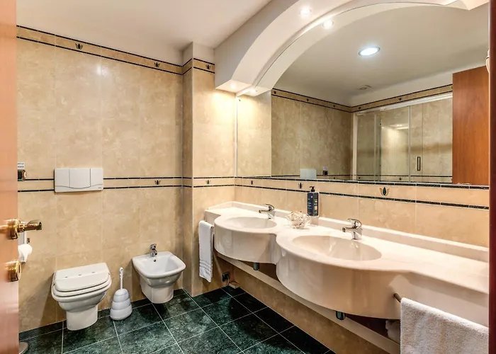 Hotel Luna Maggiore Arona 4*