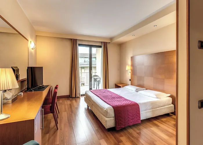 Hotel Luna Maggiore Arona Oleggio Castello